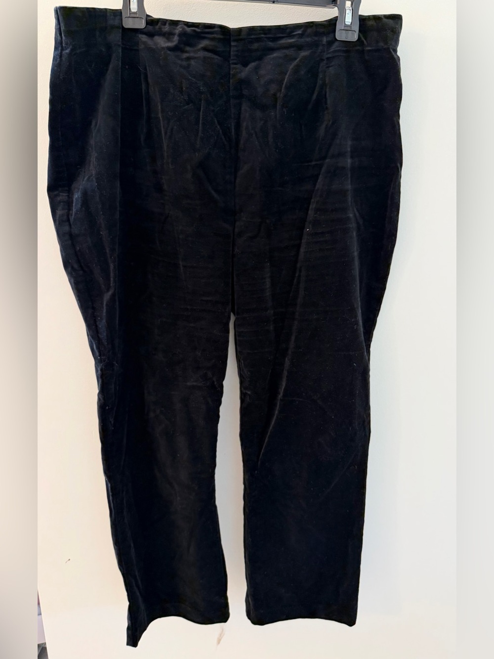 Vineyard Vines Women’s Black Crop Kick Flare Cords XL